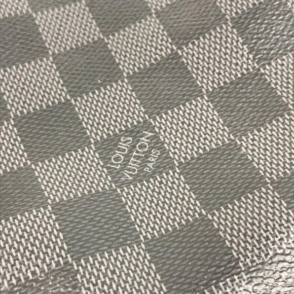 LOUIS VUITTON N40182 Damier Graphite Cuberangemon MM Travel Case Pouch - Picture 12 of 12